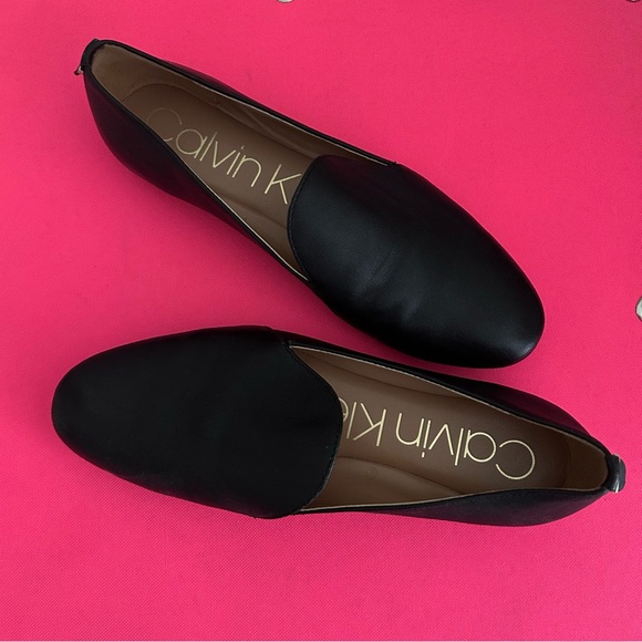 CALVIN KLEIN Orabela Black Leather Flats - Picture 3 of 10